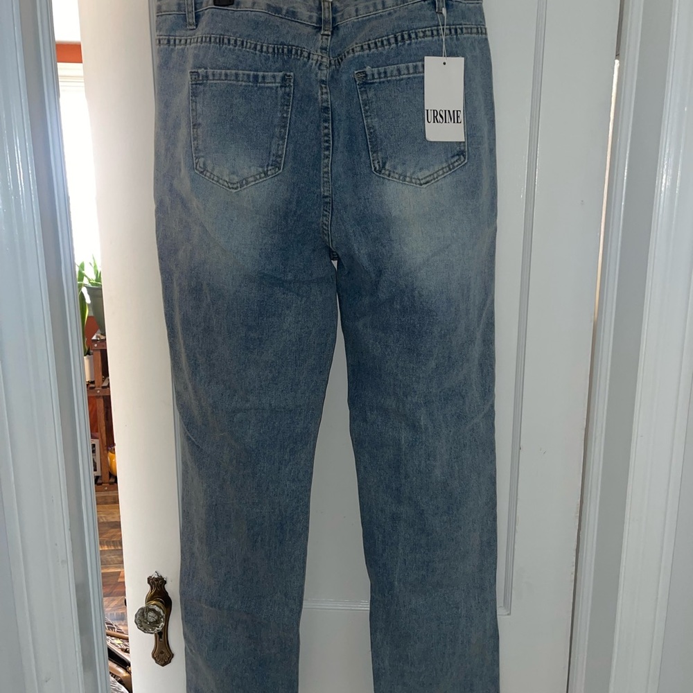 Flower Embroidery Ripped Pearl Decor Denim Jeans - Picture 2 of 7